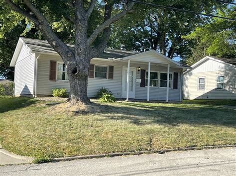 Houses for rent in decatur il craigslist - Near Westside condo for rent in Decatur. Quick look. 845 W Main St #2ndFL, Decatur, IL 62522. Near Westside · Decatur. Assigned Parking. Hardwood Floor. Outdoor Space. 1 Bed. 1 Bath.